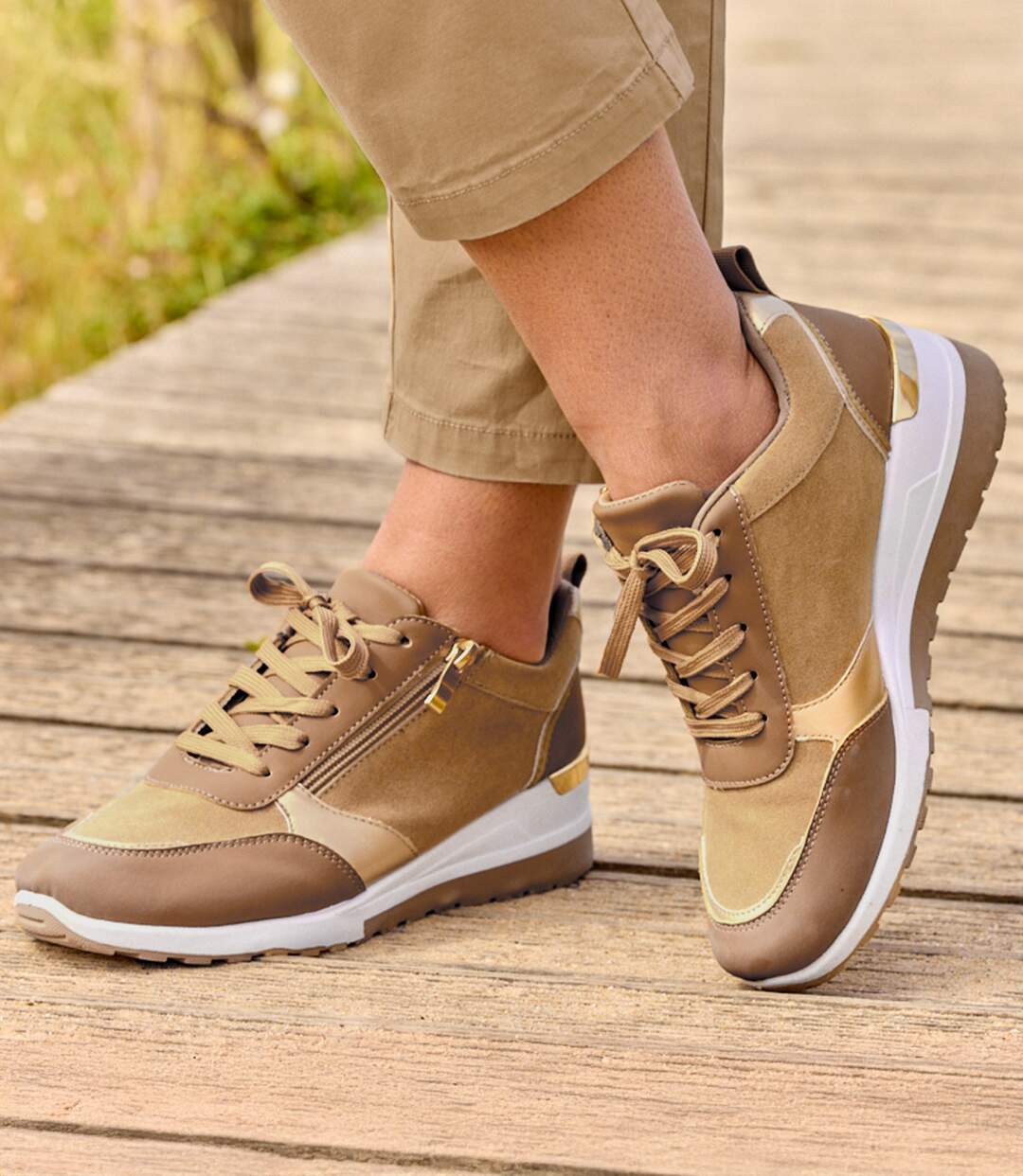 Sznurowane buty z suwakiem-3