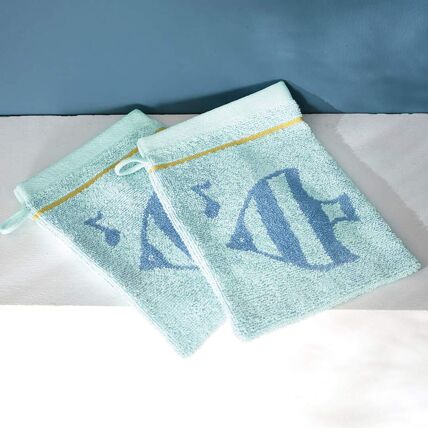 2 gants de toilette