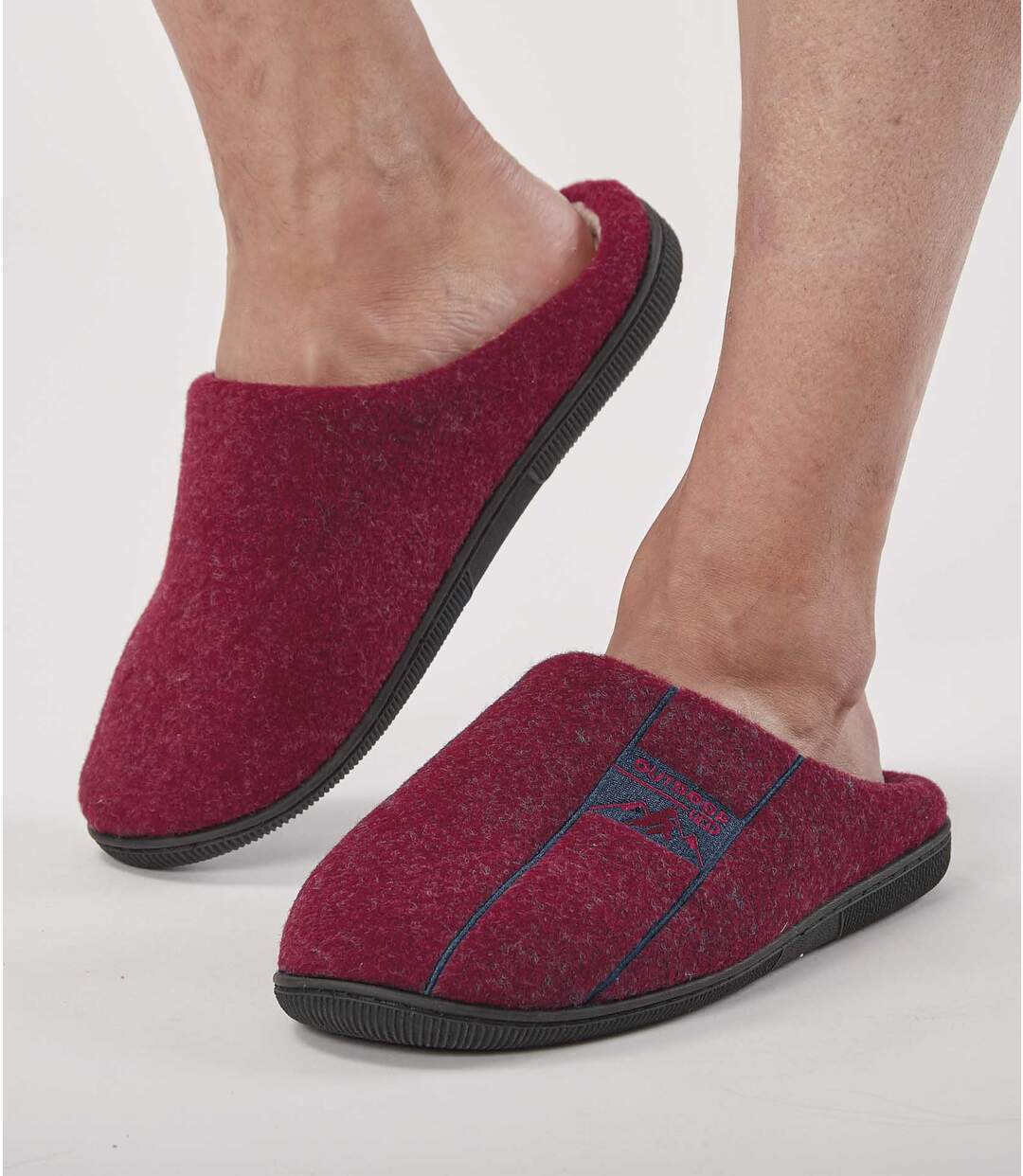 Men's Burgundy Fleece-Lined Slippers-2