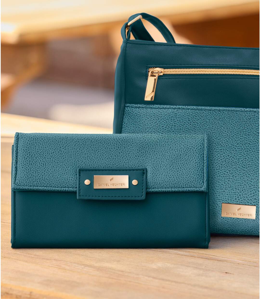 Women's Green All-in-One Purse