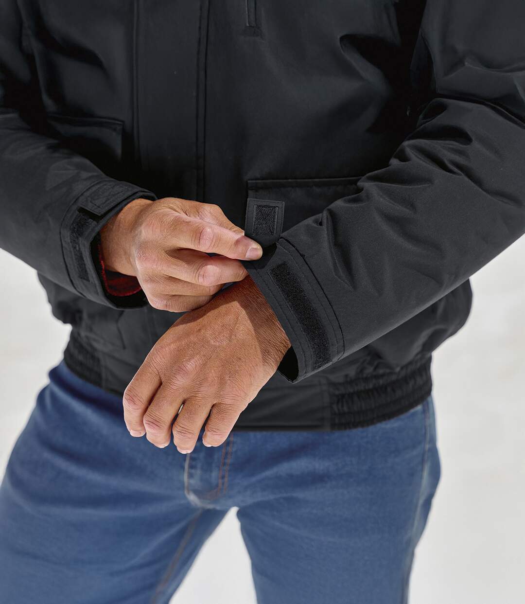 Le Blouson Microtech à Capuche et Fausse Fourrure Amovible-5
